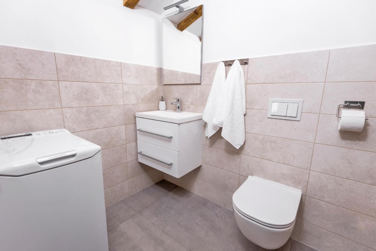 Old Stone House Gp Villa Подстрана Екстериор снимка